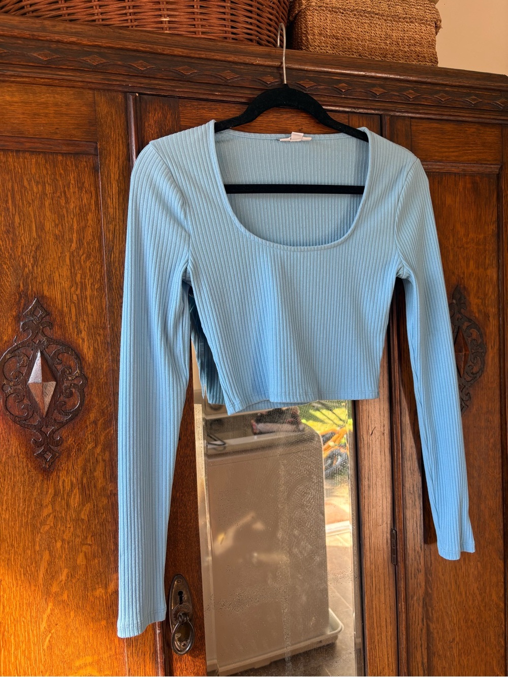 Bar 3 long sleeve crop